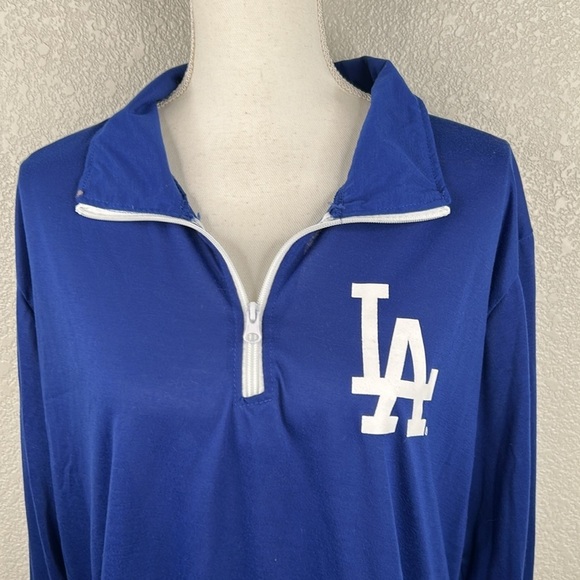 Dodgers Women's Pullover Long Sleeve with White Logo 1/4 Zip Top Size Medium - Picture 2 of 7